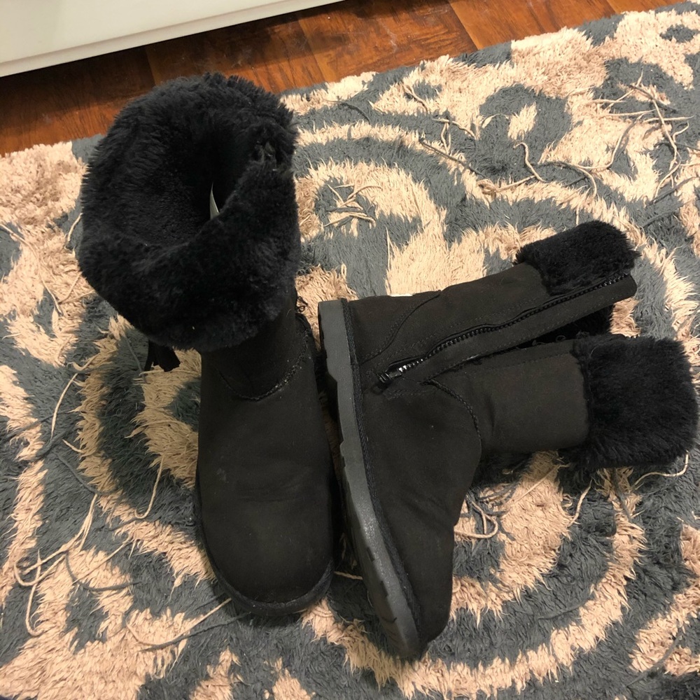 Black boots